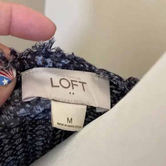 Ann Taylor LOFT Navy Blue White Geometric Print Sleeveless Tie‎ Neck Blouse M - Picture 4 of 5